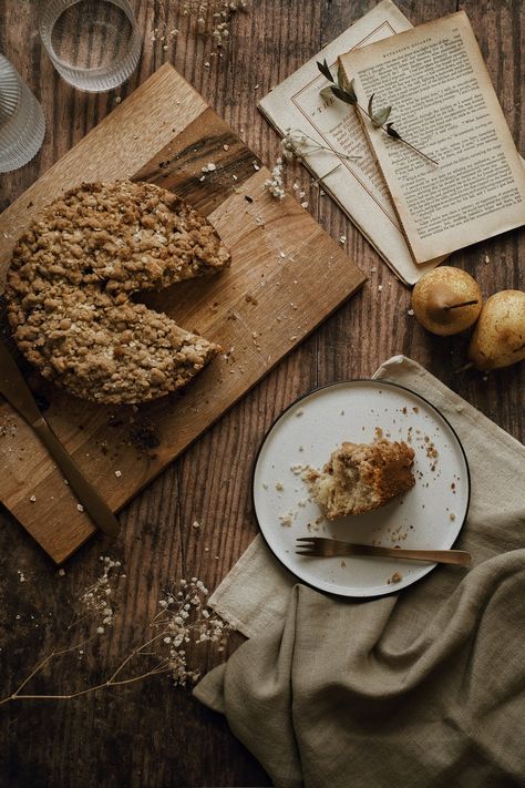 Almond Crumble, Pear And Almond Cake, Food Photography Composition, Slow Days, Cinnamon French Toast, Crumble Cake, Breakfast Toast, Cake Photography, Crumble Topping