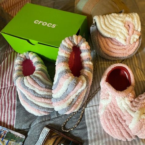 Hand crafted yarn crocs comes customized to any color and design to your liking Yarn Crocs Tiktok, Yarn Slides Tiktok, Diy Yarn Crocs, Yarn Shoes Tiktok Trend, Yarn Crocs, Yarn Slides, Yarn Shoes, Yarn Slippers, Baddie Shoes