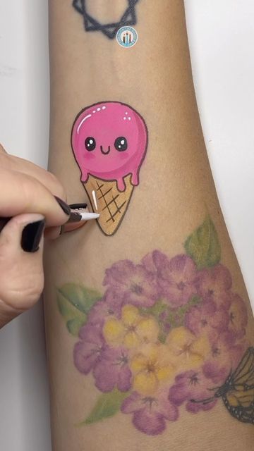 Carolina The Doodler ✏️ on Instagram: "Paint along with me!🍦It’s Ice Cream! When is the last time you practiced? 🥸 🎨 These are the brushes and face paints I used in this tiny tutorial: ▫️ WolfeFX face paint white, pink, neon pink & black ▫️ Mehron face paint Red ▫️ Royal & Langnickel “Majestic”Round Brush #3 & #6 (short handle) 🤓 Follow me for more tiny tutorials! #carolinathedoodler #tinytutorials #tinytutorialsbycarolina #facepaint #bodyart #bodypaint #facepainter #icecream #icecreamtattoo #lefthanded #satisfying #satisfyingvideos #satisfyingart" Ice Cream Face Paint, Ice Cream Tattoo, Ice Cream Painting, Face Paints, Paint White, Facepainting Ideas, Round Brush, Ice Cream Truck, Pink Neon