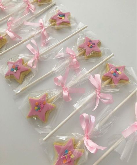 Fairy Loot Bag Ideas, Fairy First Birthday Goodie Bags, Purple Fairy Birthday Party, Fairy Birthday Desserts, Fairy Party Goodie Bags, Fairy Birthday Theme Ideas, Fairy Birthday Goodie Bags, Fairy Birthday Favors, Fairy Birthday Party Games