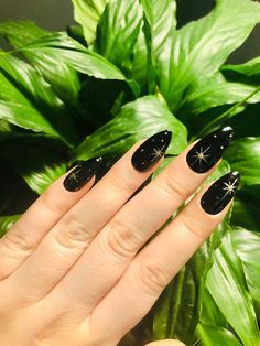 Black Gold Star Nails, Matte Witchy Nails, Glitter Tips Gel Nails, Black Silver Star Nails, Full Moon Nail Art, Black Nails Gold Stars, Black Nails Gold Design, Black Starry Nails, Subtle Goth Nails