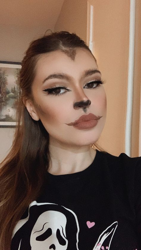 White Wolf Makeup, Werewolf Woman Costume, Werewolf Costume Women, Wearwolf Makeup, Werewolf Makeup, Halloween Ideias, Wolf Makeup, Halloween Werewolf, Scar Makeup