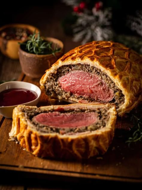 Ina Garten Individual Beef Wellington Beef Wellington Recipe Without Mushrooms, Easy Beef Wellington, Individual Beef Wellington, Wellington Recipe, Beef Wellington Recipe, Beef Wellington, James Martin, Beef Recipes Easy, British Food