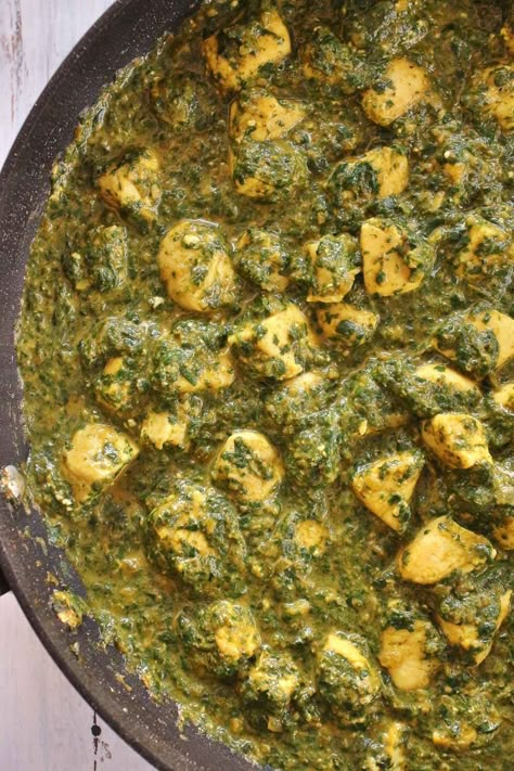 Spinach Indian Recipes, Chicken Spinach Curry, Saag Chicken, Chicken Saag, Palak Chicken, Indian Takeout, Saag Recipe, Indian Chicken Recipes, Make From Scratch