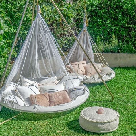 @DLagunaModernDesigns posted to Instagram: The Deluxe Poolside TiiPii is made from a ‘Sunbrella’ solution dyed acrylic material. It’s the elite TiiPii that’s perfect for all round outdoor use or commercial specifications, or when prone to spillages, soiling and heavier use. Although it can be machine washed, given the nature of the acrylic Sunbrella fabric, it can also be simply wiped over to clean. Hanging Outdoor Bed, Shell Hanging, Hanging Daybed, Bed Hanging, Small Outdoor Patios, Bed Luxury, Bed Stand, Outdoor Patios, Hammock Bed