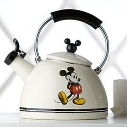 Mickey Mouse Tea Kettle Cozinha Do Mickey Mouse, Mickey Mouse Waffle Maker, Mickey Bathroom, Disney Kitchen Decor, Mickey Kitchen, Mickey Mouse Kitchen, Mickey House, Deco Disney, Casa Disney