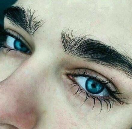 cinderella Blue Eyes Aesthetic, Bentuk Alis, Beautiful Eyes Color, Ocean Blue Eyes, 얼굴 그리기, Windows To The Soul, Eye Photography, Aesthetic Eyes, Gorgeous Eyes