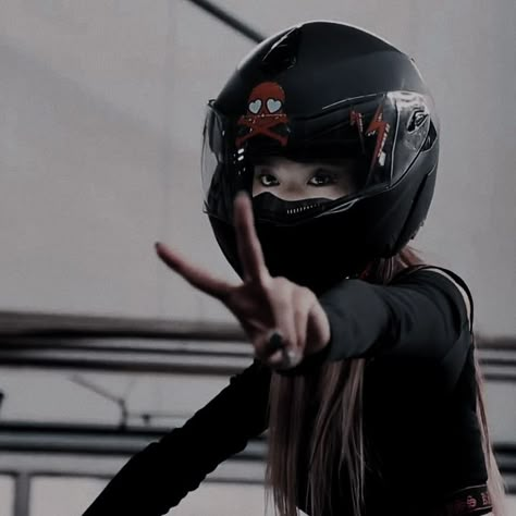 Black Korean, Ig Girls, Biker Photoshoot, Kim Doyeon, Motorcycle Aesthetic, Biker Aesthetic, Girl's Swag, Biker Love, Aesthetic Japan