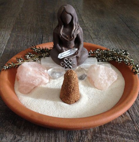 Goddess Altar. Complete set with crystals, herbs, Selenite wand, Palo Santo incense cone. Meditation/ Goddess/Mother Earth. Sage, Palo Santo by SugarMuses on Etsy Goddess Altar, Sacred Space Altar, Healing Manifestation, Room Cleaning Tips, Palo Santo Incense, Witchcraft Altar, Selenite Wand, Be Powerful, Witch Spirituality