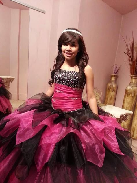 Quinceanera Dresses Black And Pink, Draculaura Prom Dress, 2000s Quinceanera Dresses, 90s Quinceanera, Y2k Quince Dresses, Trashy Y2k Prom Dress, Black Cherry Quinceanera Dresses, Pink And Black Quinceanera Dresses, 2000s Quinceanera