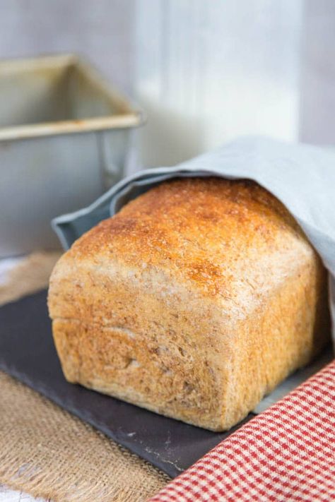 No-yeast kefir bread is a three ingredient loaf that's simply delicious, and you don't even need to knead it! It is slowly raised overnight by milk kefir. This no yeast bread comes out sweet, soft and aromatic, with a note of sourness. The ideal alternative to sourdough! |no yeast bread| brad baking| easy bread| #kefir #sourdough #bread Three Ingredient Bread, Kefir Bread, Bread Recipe No Yeast, Homemade Kefir, White Wheat Bread, Milk Kefir Recipes, Kefir Recipes, No Yeast Bread, Kefir Grains