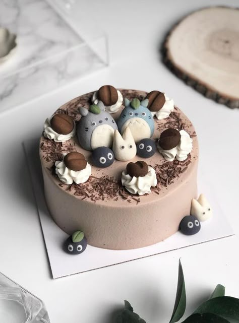 Totoro Cake, Magical Cake, Kawaii Foods, Sweet Bakes, Bento Cakes, Anime Cake, Food Asian, Cute Baking, Pretty Dessert