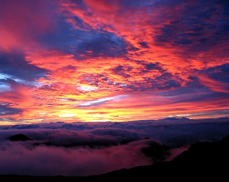 Maui Sunrise @ Summit of Haleakala National Park, Maui, Ha… | Flickr Maui Sunrise, Haleakala Sunrise, Things To Do In Maui, Maui Hawaii Vacation, Haleakala National Park, Maui Travel, Maui Vacation, Hawaiian Vacation, Above The Clouds