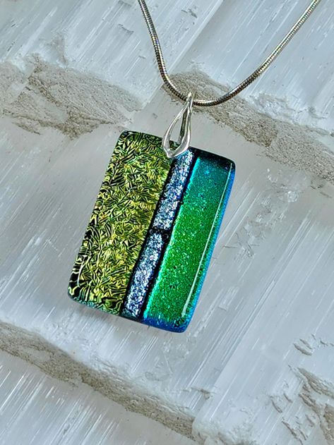 Dichroic Glass and .925 Sterling Silver Pendant - Etsy Fused Glass Jewelry Dichroic, Fused Jewelry, Dichroic Glass Jewelry, Art Glass Jewelry, Dichroic Pendant, Glass Fusion Ideas, Fused Glass Earrings, Fused Glass Artwork, Dichroic Glass Pendant