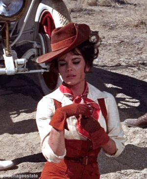 Natalie Wood ~ The Great Race, 1965 Natalie Wood The Great Race, Natalia Wood, Film Costumes, The Great Race, Cinema Art, Natalie Wood, Outdoors Tattoo, Hollywood Movies, Funny Animal Quotes