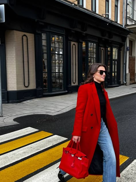 Saint laurent red coat Red Long Coat Outfits, Winter Outfits With Red Coat, Winter Outfits Red Coat, Long Red Coat Outfit Winter, Red Coat Winter Outfit, Red Winter Coat Outfit, Red Long Coat Outfits Winter, Long Red Coat Outfit, Red Coat Outfit Casual