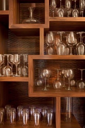 butlers pantry...would love these shape shelves in hi gloss white with aged mirrored backing Wine Glass Display, Glassware Display, Wine Glass Shelf, Basement Bar Design, Glass Shelves In Bathroom, Glass Shelves Decor, Glass Shelves Kitchen, Wine Glass Storage, Desert Boho