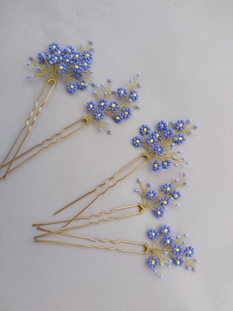 Bride Flower Hair, Mother Of The Bride Flower, Bridesmaids Colors, Flower Hair Piece, Hair Pins Wedding, Daisy Hair, Beaded Hair Pins, Flower Hair Pieces, Bead Hair Accessories