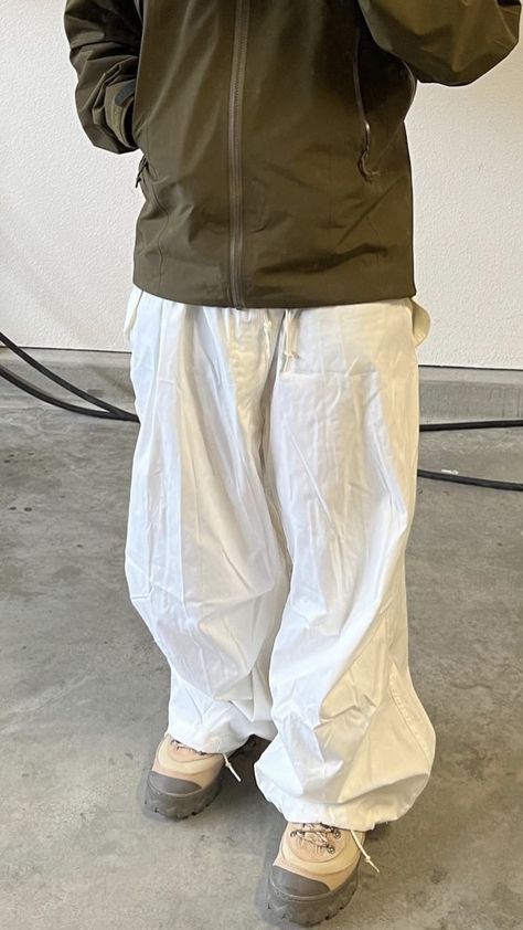 Nike Lahar Low Outfit, Nike Lahar Low, Streetwear Fall Outfits, Shoes Fall, Streetwear Fall, Fall Boots, Boots Vintage, Comfy Fashion, Boots Fall