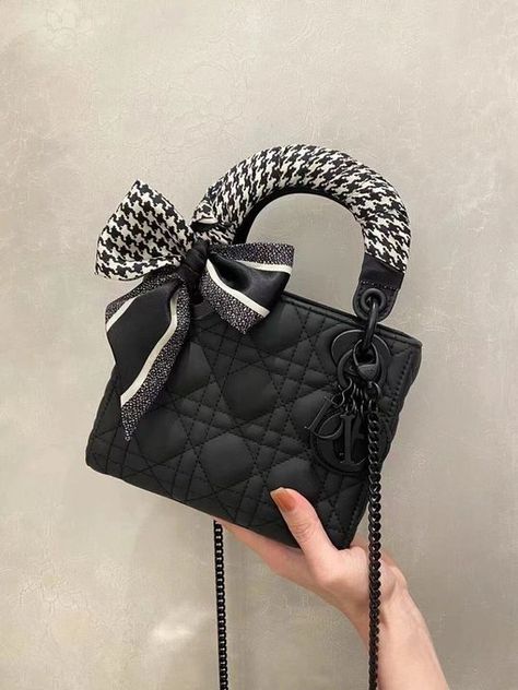 Dior Mini Bag, Lady Dior Mini, Expensive Bag, My Style Bags, Luxury Bags Collection, Girly Bags, Luxury Purses, Girly Accessories, Fancy Bags