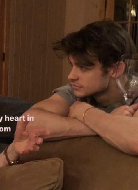 Thomas Doherty Boyfriend Material, Thomas Doherty Aesthetic, Tomas Doherty, Descendants Dr, Dove And Thomas, Harry Hook, The Knick, Thomas Doherty, Daniel Sharman