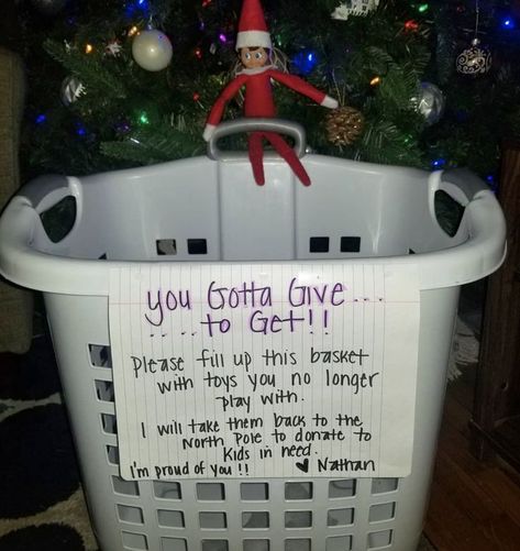 #christmastweets #bestchristmastweets #holidayhumor #funnychristmas #christmassocialmedia #xmasspirit #christmasjokes #holidayseason #festivefun #merryandbright Elf On The Shelf Pet Ideas, Elf Ideas Easy, Awesome Elf On The Shelf Ideas, Elf Activities, Xmas Elf, Elf Antics, Elf Fun, Christmas Traditions Family, Christmas Jokes