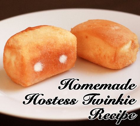 This is not the same Copycat Twinkie Recipe you will find all over the internet. This Twinkie recipe came from hard work and laborious testing. This recipe combines the winningest recipes for best cake and best filling! Twinkie Filling Recipe, Twinkie Recipe, Twinkie Desserts, Homemade Twinkies, Twinkies Recipe, Hostess Cakes, Twinkie Cake, Hostess Cupcakes, Funnel Cakes