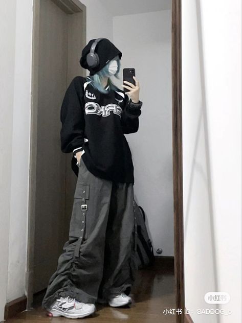 Gifts For Tomboy, Baggy Outfit Ideas, Boyish Outfits, 일본 패션, Street Outfits, Baggy Clothes, Tomboy Outfits, Tomboy Style Outfits, Easy Trendy Outfits