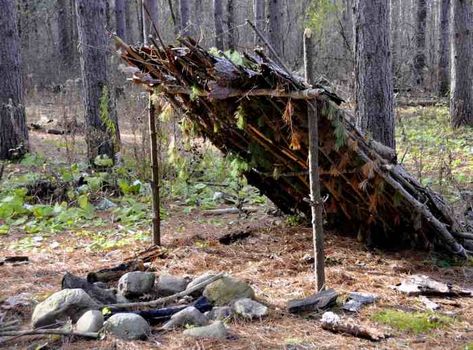 Lean-To Shelter - Survival World Lean To Shelter, Bushcraft Shelter, Primitive Survival, Bushcraft Camping, Survival Shelter, Survival Equipment, Survival Techniques, Survival Life, Wilderness Survival