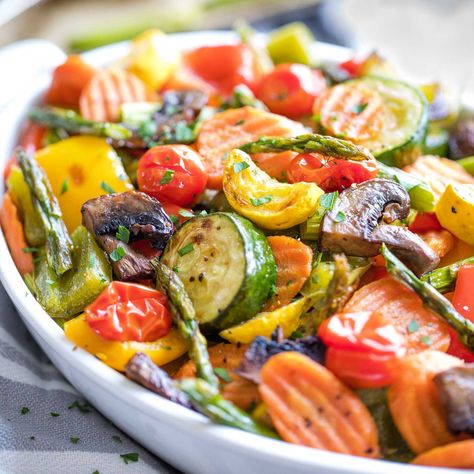 Healthy Side Dishes Vegetable, Medley Vegetables Recipe, Roasted Garden Vegetables, Vegetables Baked In The Oven, Meal Prep Roasted Veggies, Roasted Vegetables Casserole, Vegetables For Large Groups, Sheet Pan Side Dishes, Skewers Side Dishes