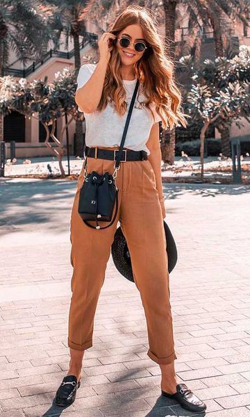 10 camel outfits that won't make you look boring | Woman 10 Winter Vacation Outfits, Spring Outfits 2020, Camel Outfit, Summer Baddie, 15 Outfits, Vacation Outfits Women, Outfit Ideas Summer, 30 Outfits, Moda Outfit