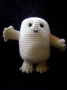 Amigurumi "Fat" Baby - Doctor Who Crochet Pattern!Other Dr Who patterns here too, this is just my favorite! Doctor Who Knitting, Doctor Who Crochet, Nerdy Crochet, Doctor Who Crafts, Plaid Crochet, Amigurumi For Beginners, Yarn Projects, Knitting Ideas, Amigurumi Free Pattern