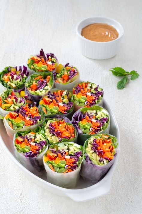 Spring Roll Peanut Sauce, Tahini Dip, Dip Vegan, Plant Based Cookbook, Summer Appetizer, Summer Rolls, Peanut Sauce, Spring Rolls, Delicious Vegan Recipes