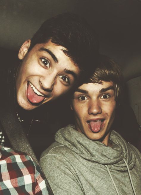 Zayn and Liam Ziam Mayne, Four One Direction, Gambar One Direction, The Quiet Ones, One Direction Photos, Liam James, James Horan, One Direction Pictures, 1d And 5sos