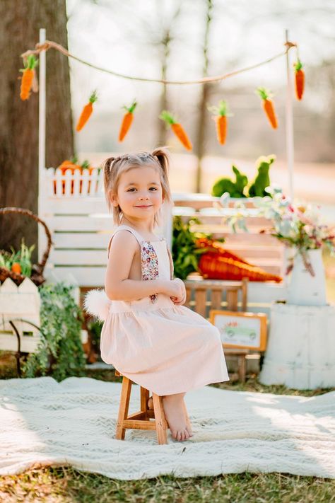 Easter Minis 2023 - Blooming June Photography Easter Themed Photoshoot, Spring Easter Photoshoot Ideas, Kid Easter Photoshoot, Easter Kids Photoshoot, Studio Easter Mini Session Ideas, Easter Photoshoot Ideas Kids, Spring Mini Session Ideas Outdoors, Easter Photography Ideas Indoor, Easter Minis Photography