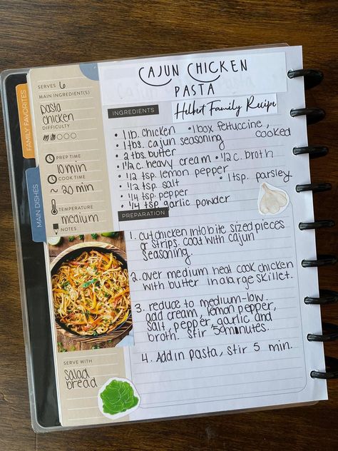 Main Entree Recipes, Scrapbook Recipe Book, Recipes Written, Homemade Recipe Books, Chicken And Pasta, Recipe Book Design, Pasta With Chicken, Recipe Book Diy, Homemade Cookbook