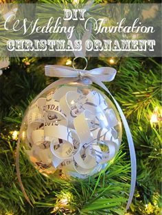 Diy Wedding Ornaments, Wedding Invitation Ornament, Christmas Ornament Diy, Wedding Christmas Ornaments, Diy Wedding Invitation, Wedding Ornaments, Clear Glass Ornaments, Christmas Wedding Invitations, Clear Ornaments