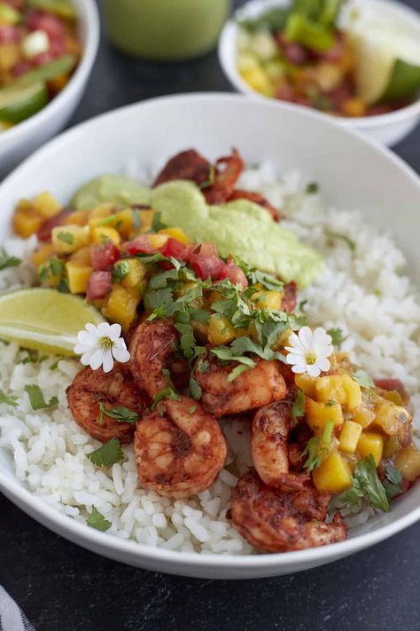 Shrimp With Mango Salsa, Shrimp With Mango, Cilantro Lime Dressing Recipe, Food Dolls Recipes, Shrimp Bowls, Shrimp Bowl, Dressing Food, Alpha Gal, Cilantro Rice