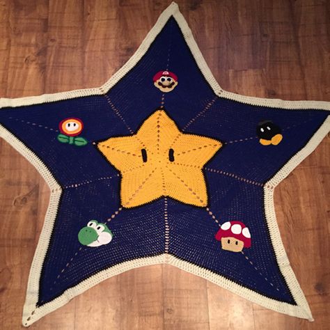 Geeky Crochet Patterns, Crochet Mario, Crochet Pattern Afghan, Crochet Batman, Crochet Star Blanket, Mario Crochet, Knitting Crafts, Crochet Rugs, Crochet Afghan Patterns Free