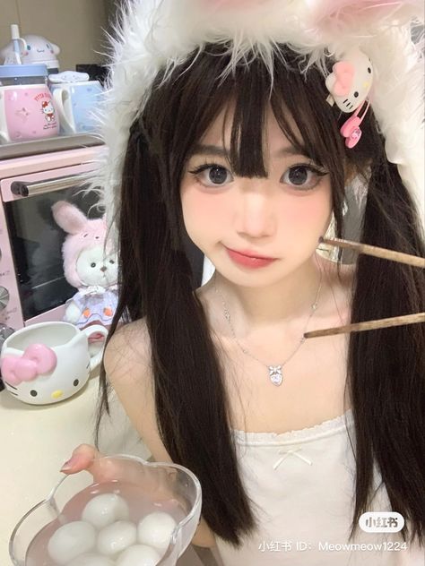 Seni Korea, Kawaii Outfit Ideas, Kore Ulzzang, Doll Eye Makeup, Cosplay Cute, Uzzlang Girl, Cute Selfie Ideas, Kawaii Girl, Pretty Selfies