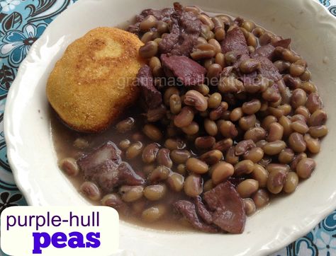 Gramma's in the kitchen: Purple Hull Peas Purple Hull Peas Recipe, 12 Layer Chocolate Cake Recipe, Kitchen Purple, Peas Recipe, Southern Dishes, Pea Recipes, Veggie Sides, Fresh Veggies, Black Eyed Peas