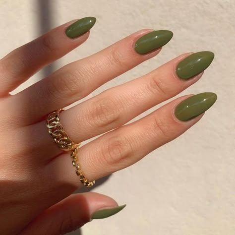 nails Shellac Nails Fall 2023, Green Almond Nails Ideas, 23 Nails, Uñas Aesthetic, Nail Vibes, Hoco Nails, Lovely Nails, Smink Inspiration, Green Nail