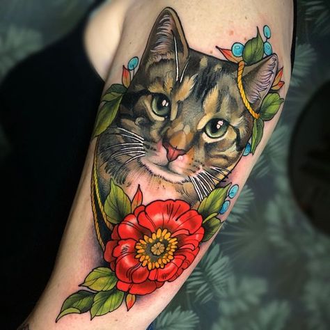 Tattoo Belly Button, Pet Portrait Tattoo, Tattoo Belly, Cat Portrait Tattoos, Neo Trad Tattoo, Cat Tattoo Designs, Girly Tattoos, Great Tattoos, Neo Traditional