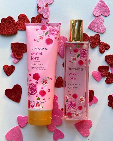 Sweet Love Bodycology, Bodycology Perfume, Vanilla Skin, Perfume Sweet, Bath Stuff, Pretty Perfume Bottles, Happy Stuff, Hygiene Care, Bath And Body Work