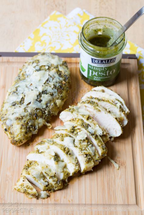 Simple Pesto Chicken #dinner #chicken #pesto #delallofoods Baked Tortellini Recipes, Baked Pesto Chicken, Chicken Pesto Recipes, A Spicy Perspective, Recipes Summer, Pesto Chicken Pasta, Think Food, Pesto Chicken, Chicken Dinner