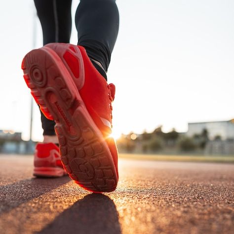 Finley Aesthetic, Running Aesthetic Men, Running Shoes Aesthetic, Run Photo, Person Running, Morning Jog, Ig Feed, Athletic Men, Design Aesthetic