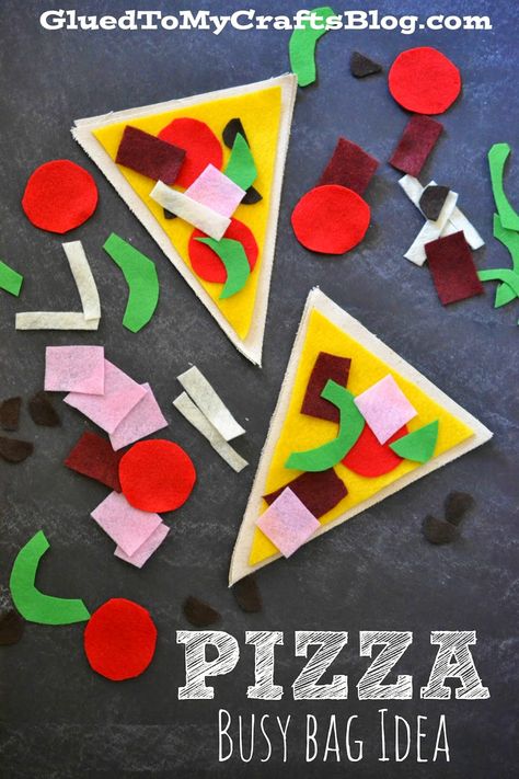 Pizza Making - Busy Bag Idea. Fun play idea for learning shapes and colors! #preschool #efl #education (repinned by Super Simple Songs) Pizza Making, Busy Boxes, Quiet Activities, Learning Shapes, Daycare Crafts, Busy Bags, Felt Board, Toddler Fun, Preschool Fun