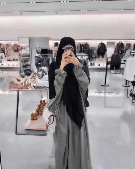 Hijab Outfit Syari, Hijab Fashion Aesthetic, Umroh Outfit, Hijab Syar'i Style, Ootd Hijab Simple, Model Hijab, Hijab Simple, Muslim Style, Hijabi Fashion Casual