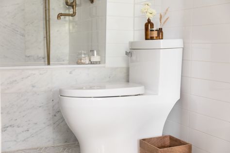 Here are the top ten things to look for and possibly avoid when it comes time to buy a new toilet for your bathroom. Small Toilet Design, Tiny Powder Rooms, Small Downstairs Toilet, House Plans With Pictures, Corner Toilet, Small Space Bathroom, Sewage System, Toilet Sink, Retro Bathrooms