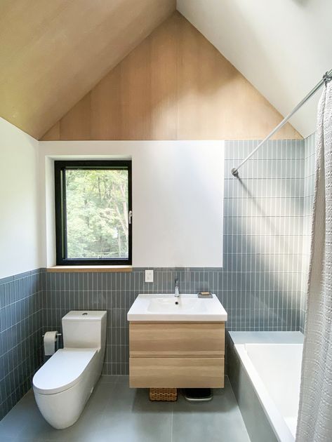 Window above toilet --> want Bathroom High Window, Bathroom With Window Above Toilet, Window Behind Toilet Small Bathrooms, Bathroom Window Above Toilet, Small Toilet With Window, Niche Above Toilet, Toilet Window Ideas, Bathroom Sink Under Window, Small Toilet Room With Window